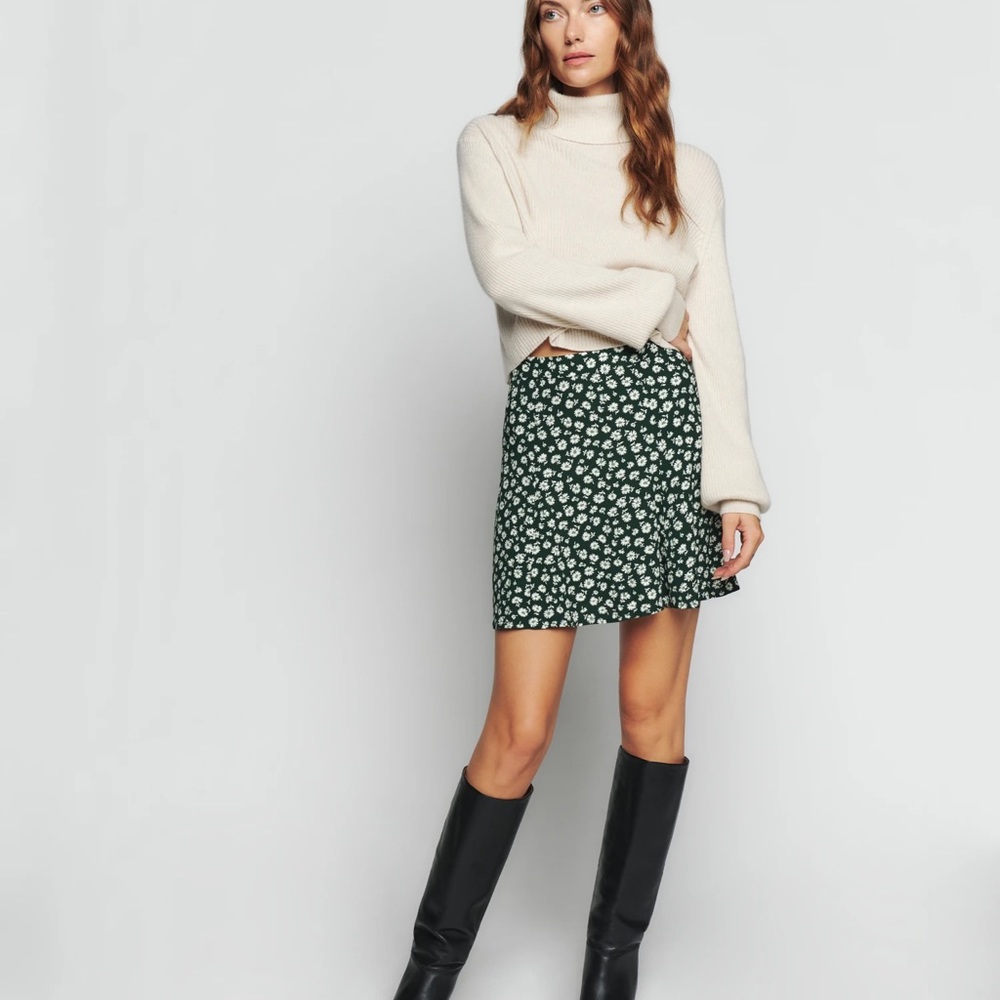 NWOT Reformation Flounce Skirt Size 12 Green